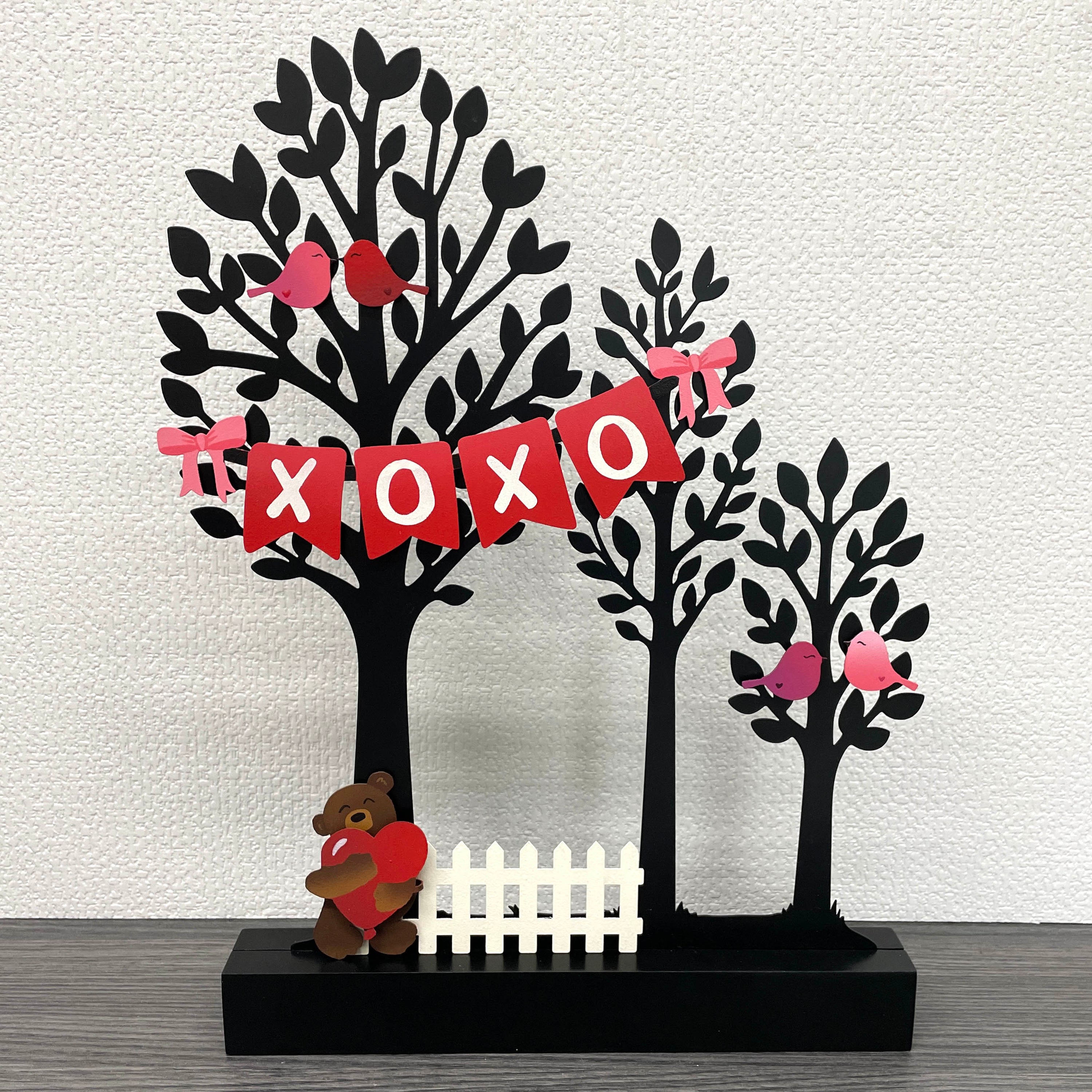 XOXO Banner Magnet (9.5"w)