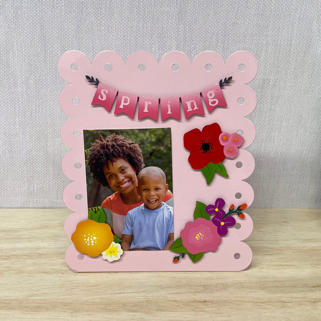 Vertical Easel Picture Frame - Pink