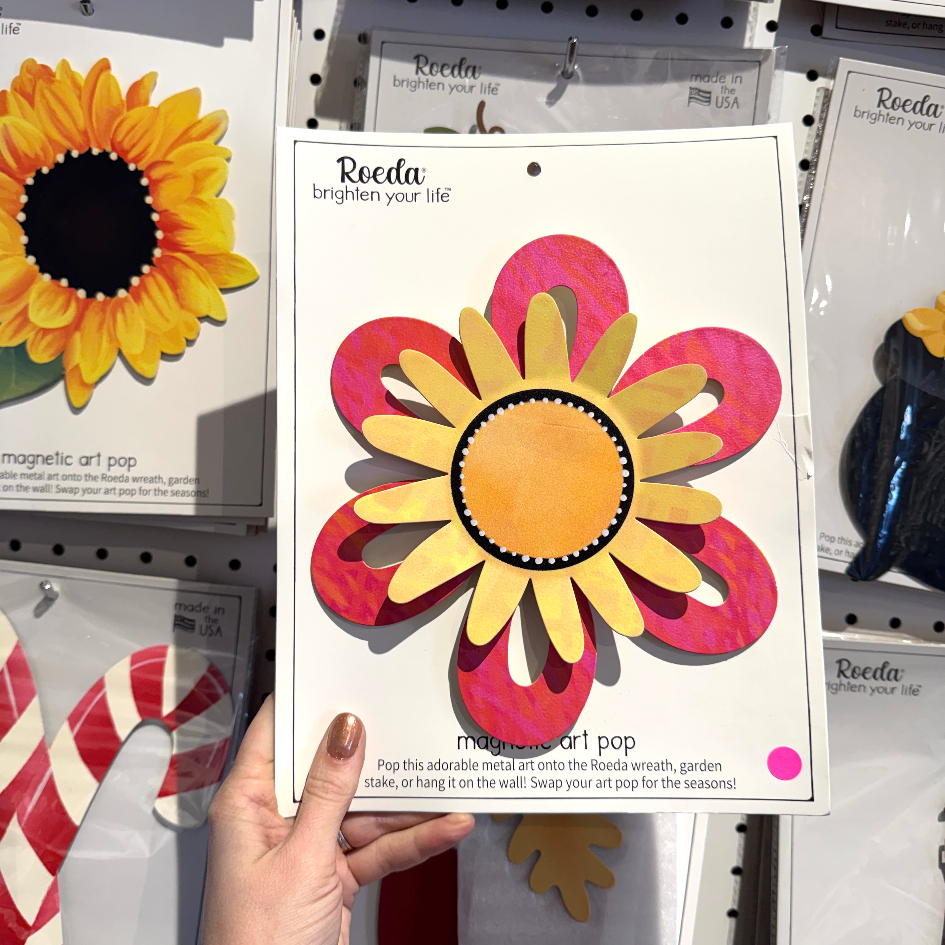 Flower Magnetic Art Pop, Dimensional Yellow w/ Loop