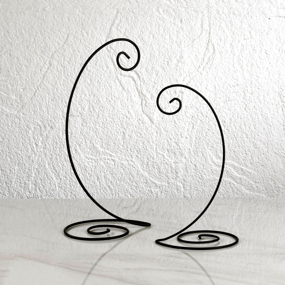 Spiral Wire Ornament Stand (2 sizes)