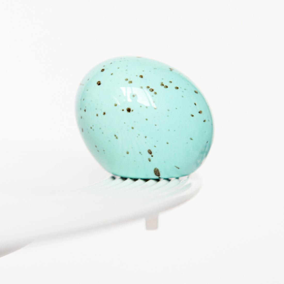 Eggstra-ordinary - Nora Fleming Mini (Robin Egg)