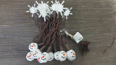 White Snowball &amp; Snowflake Pop-On String of Lights