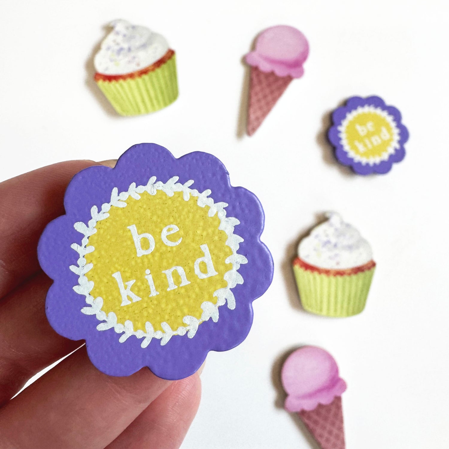 Flower w/ "Be Kind" Magnet