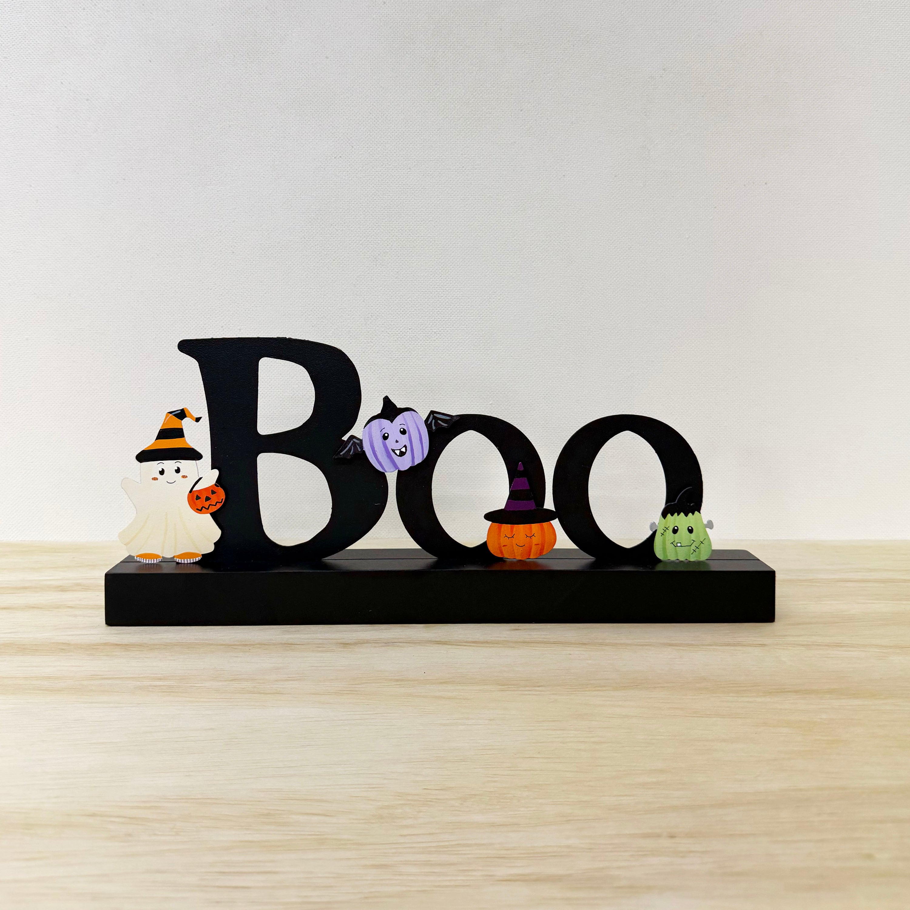 Boo Magnetic Word w/ Wood Base