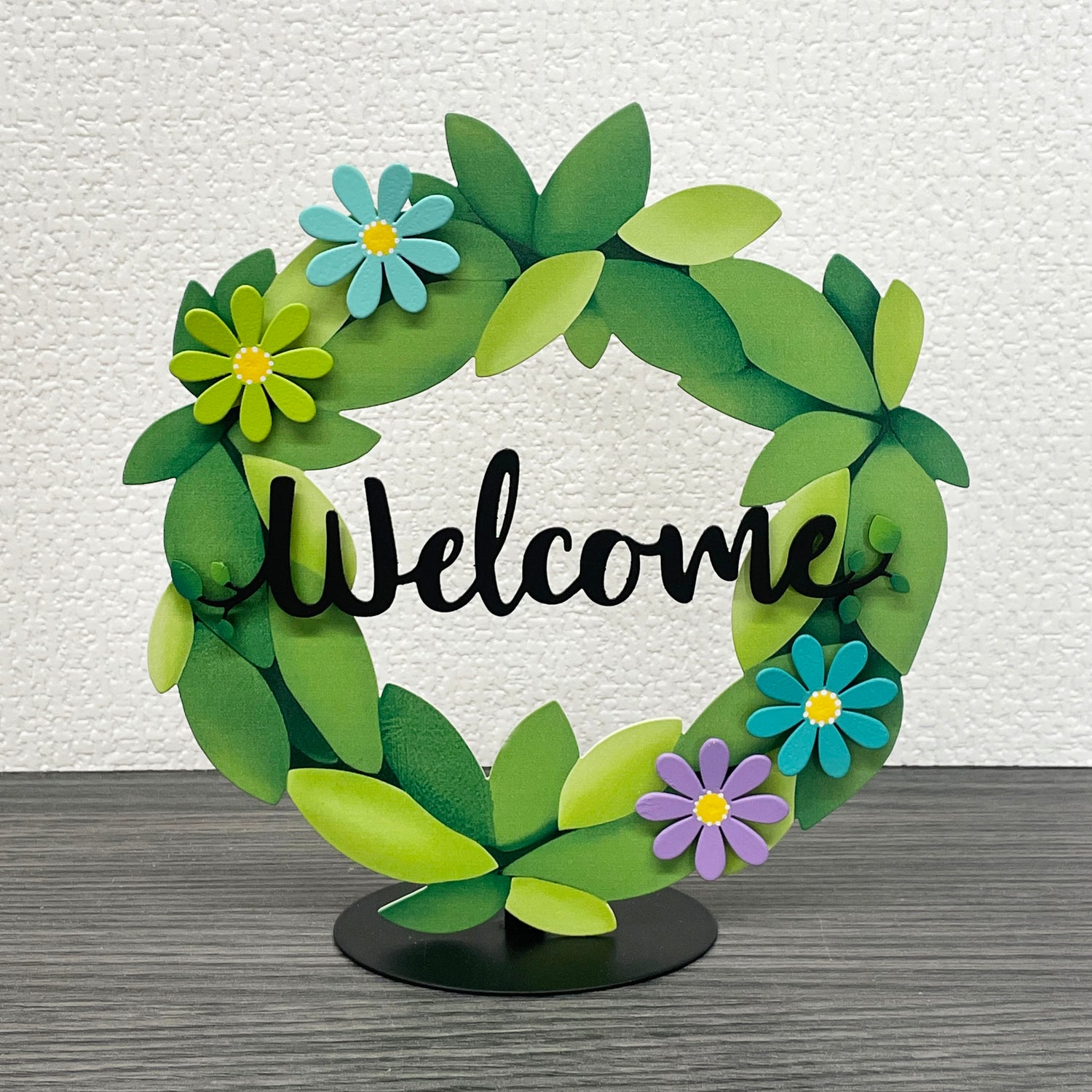 Welcome w/ Greenery Magnet - 7" Black