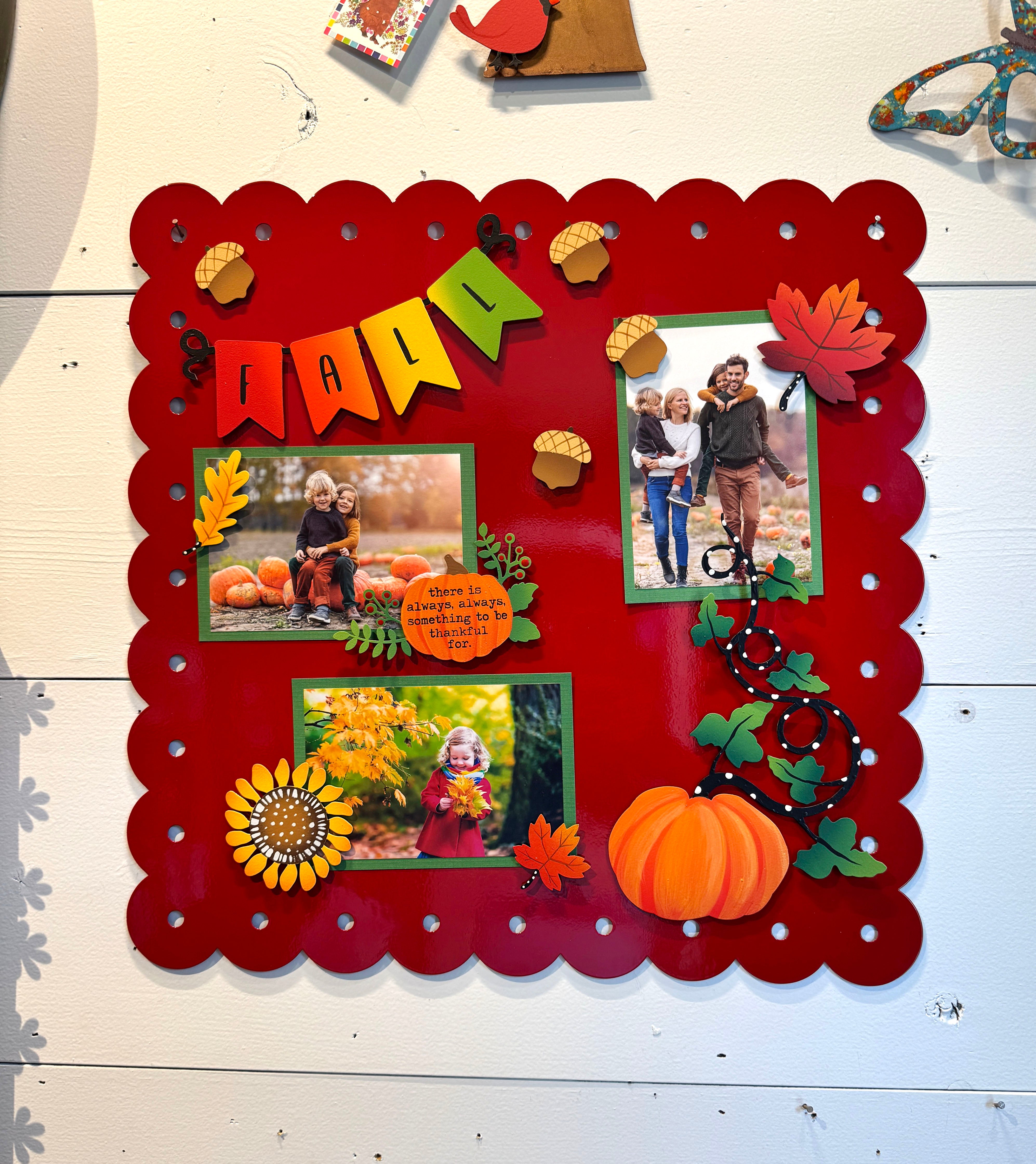 Scalloped Memo Board 18.5" - Red