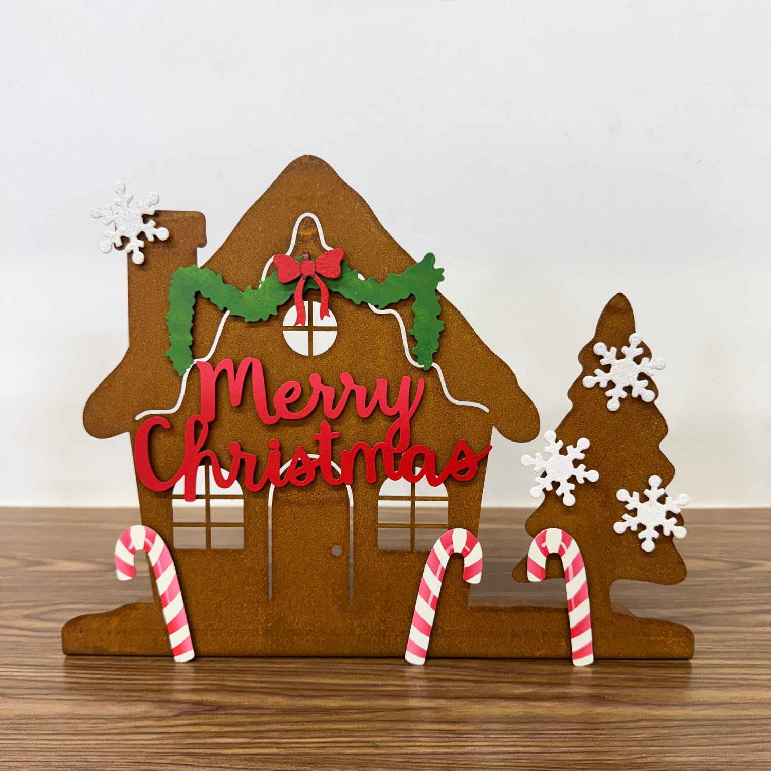 Winter Gardland Magnet