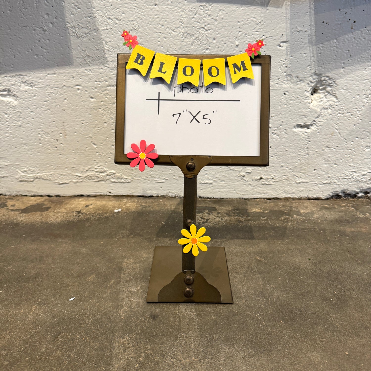 Metal Picture Frame on Stand