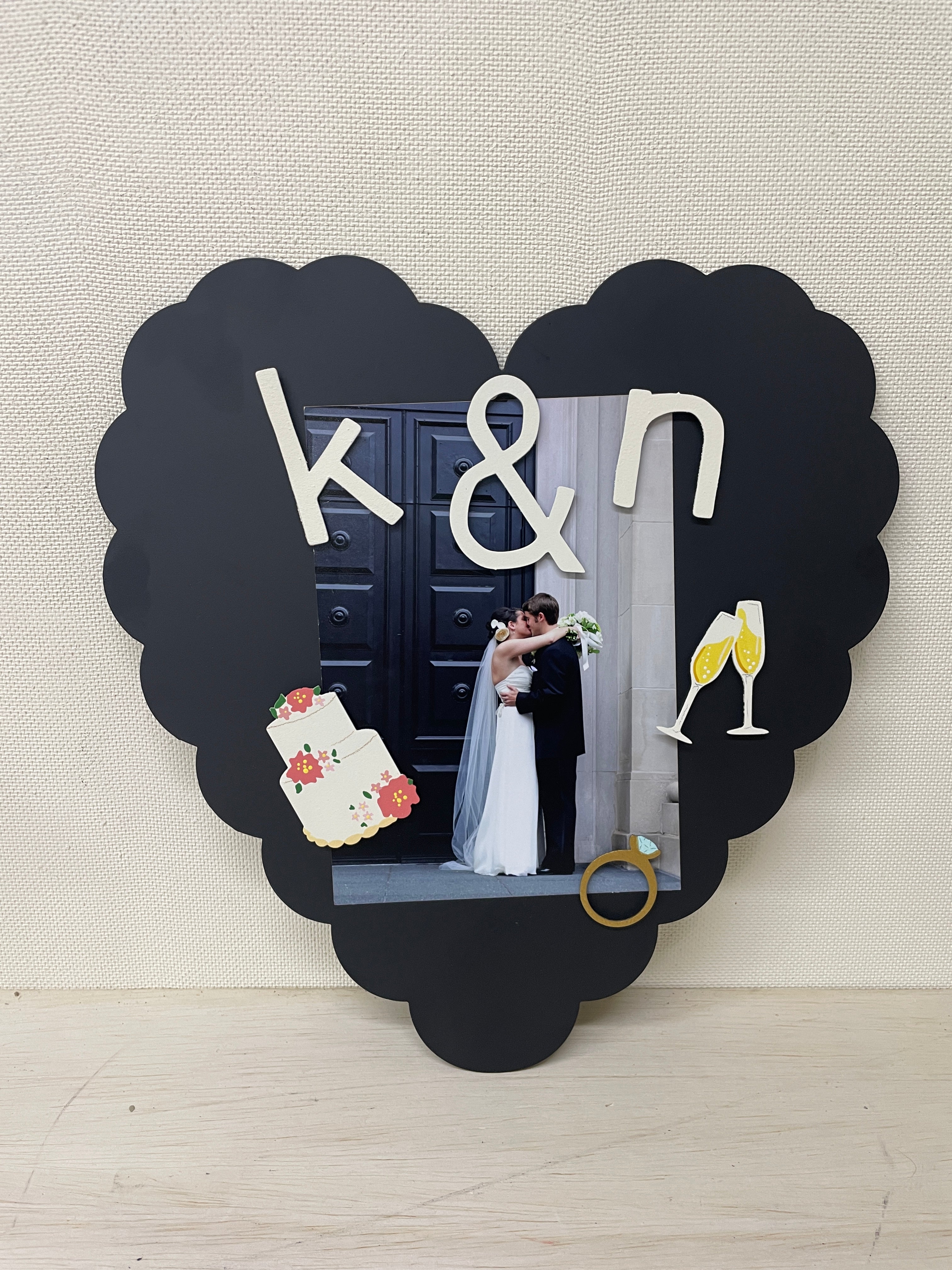 Scalloped Heart Board w/ Stand