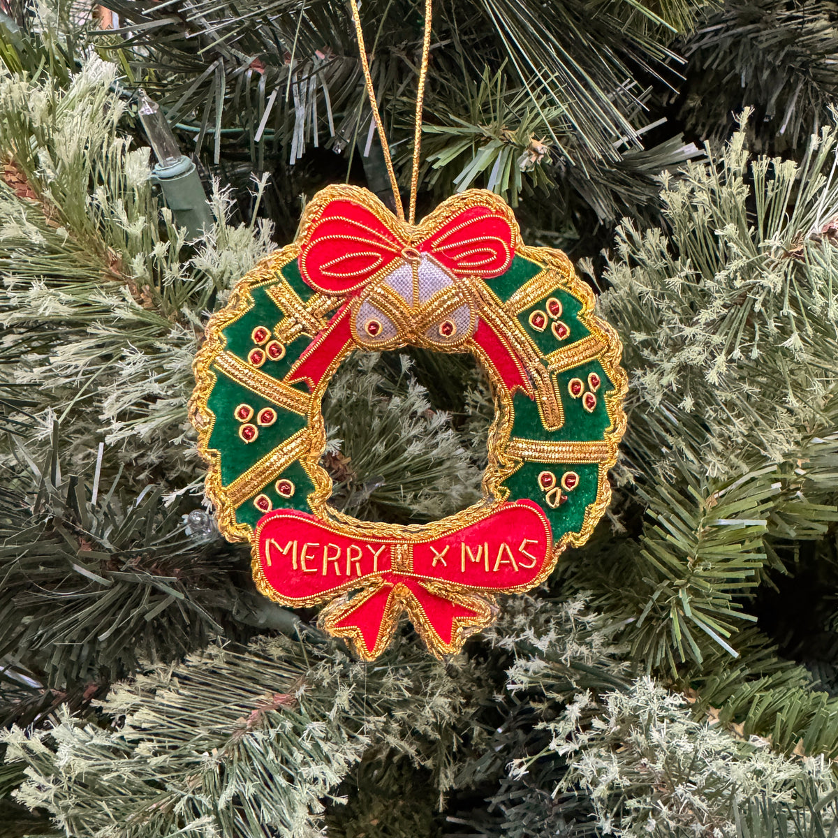 Merry Xmas Wreath Ornament - Hand Embroidered