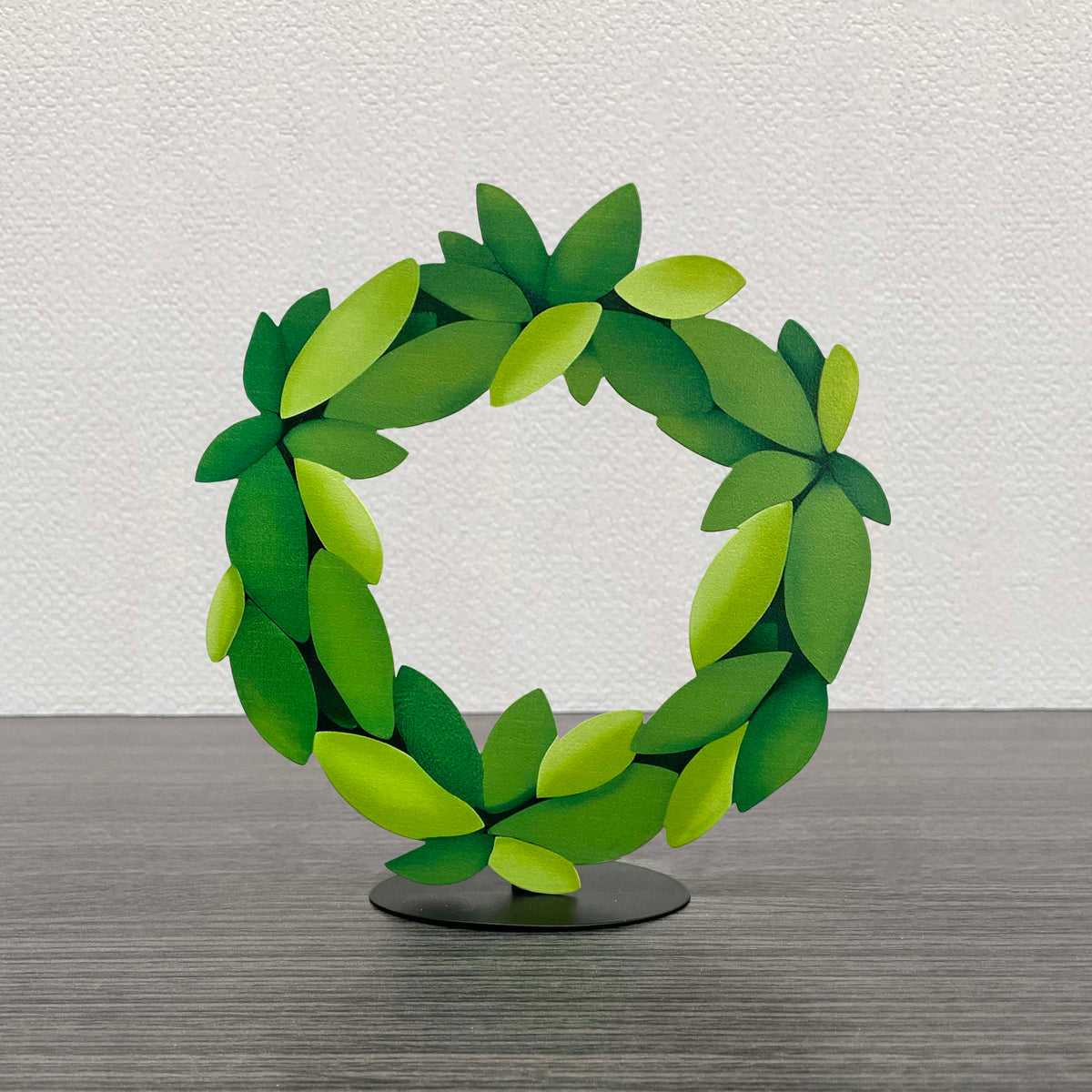 8" Wreath &amp; Stand Bundle