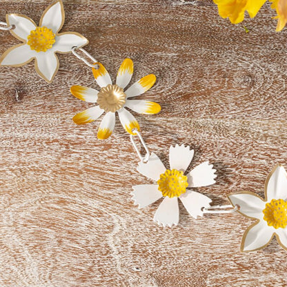 Daisy Metal Garland