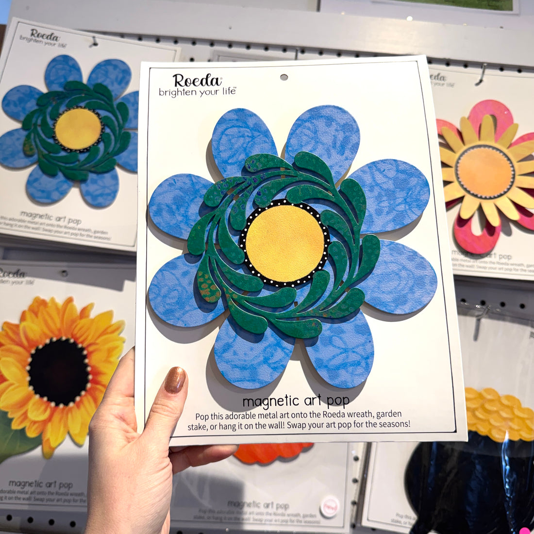 Flower Magnetic Art Pop, Dimensional Blue w/ Vine