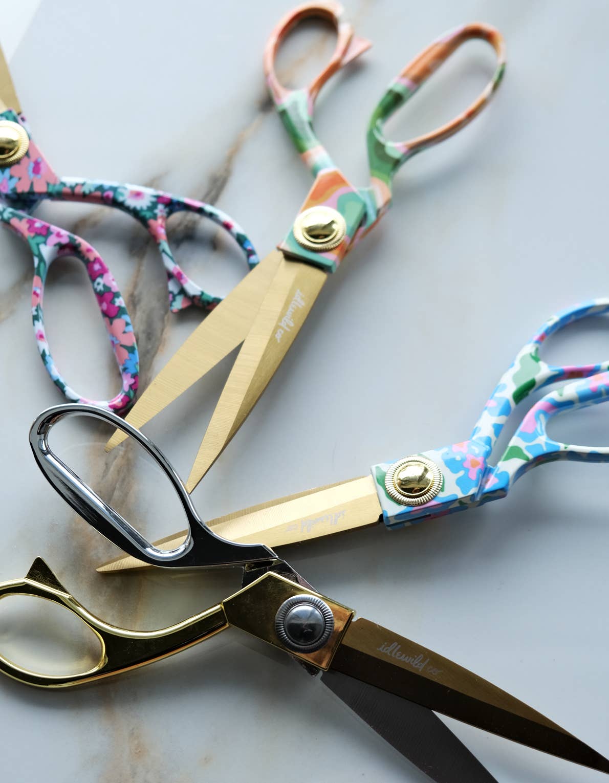 Designer Scissors | Marbled Rainbow