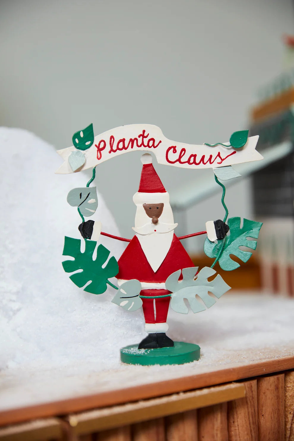 Planta Claus Metal Figurine