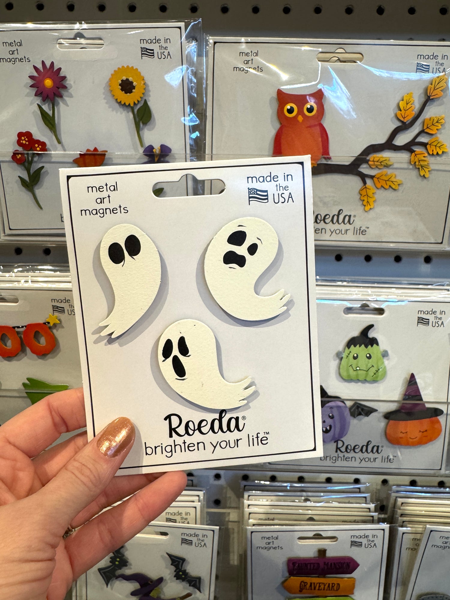Spooky Ghost Magnets S/3