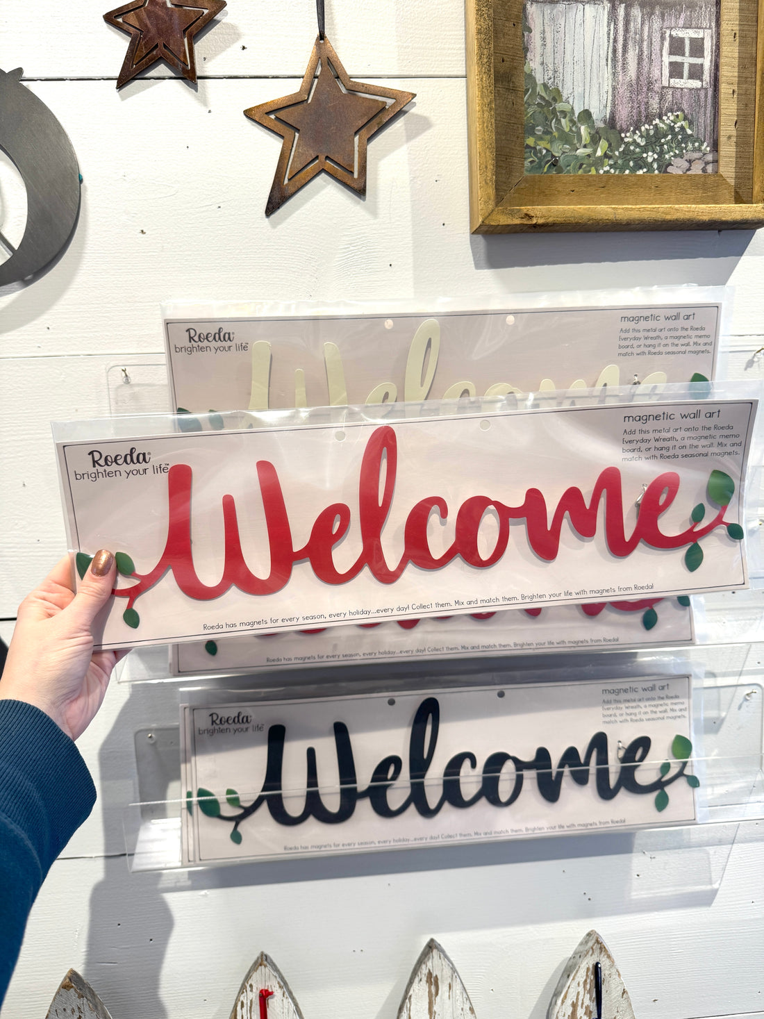 "Welcome" Magnetic Word w/ Greenery - 18" Red