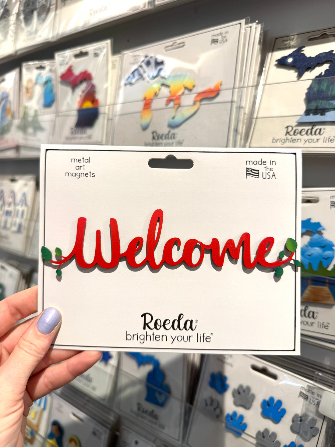 Welcome w/ Greenery Magnet - 7" Red