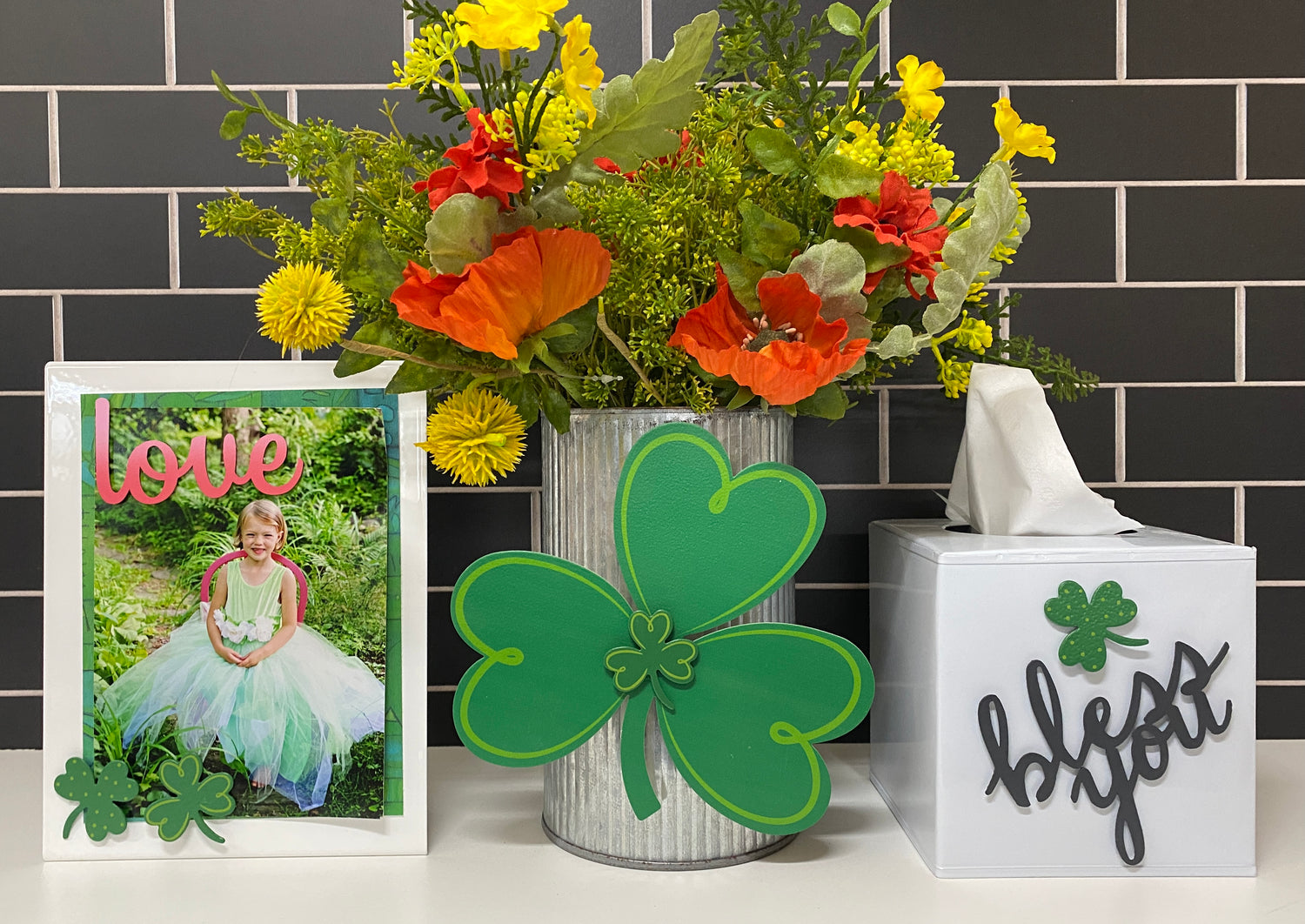 Shamrock w/ Pattern Magnets S/4