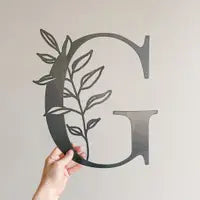 Botanisches Buchstaben-Wanddekor